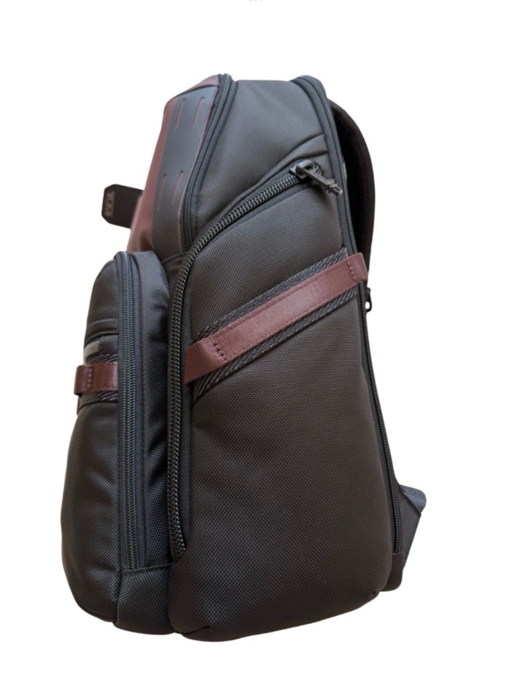 $650 NWT Tumi Alpha Bravo Search Backpack Rucksak in Black/Oxblood/Wine - Picture 2 of 8